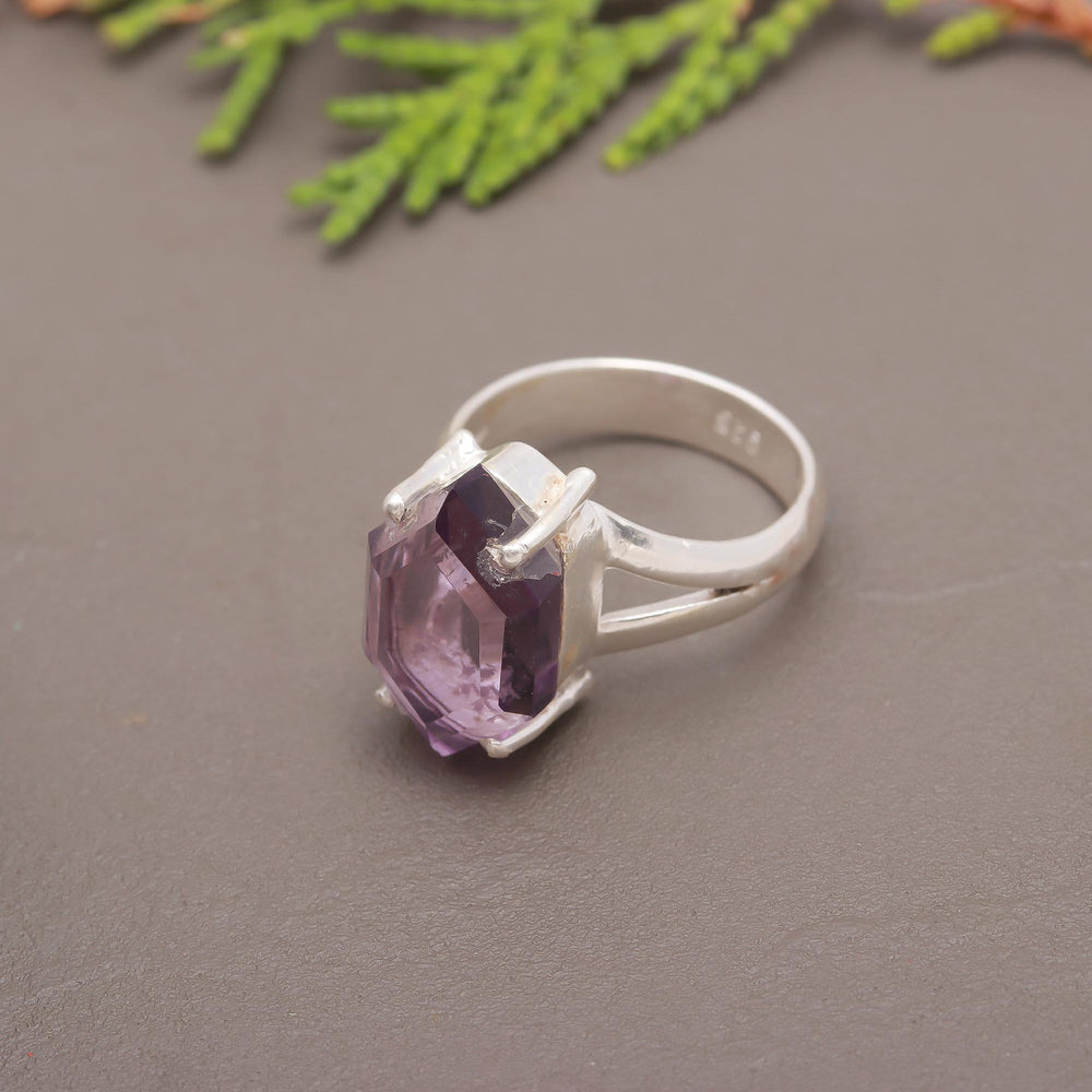 ZAREYA Hexa Amethyst Ring – 925 Silver | Royal Purple Minimal Ring