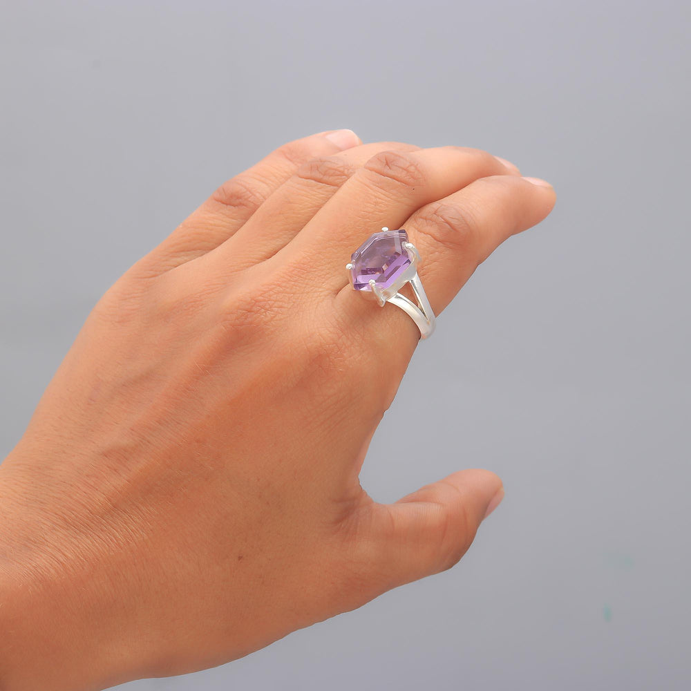 ZAREYA Hexa Amethyst Ring – 925 Silver | Royal Purple Minimal Ring