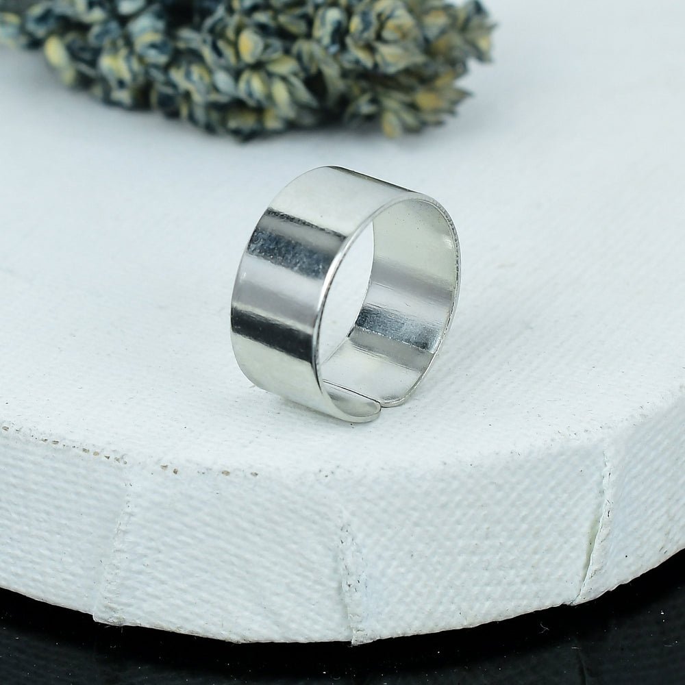 ZAREYA Sleek Band Ring – 925 Silver | Minimal Statement Unisex Ring