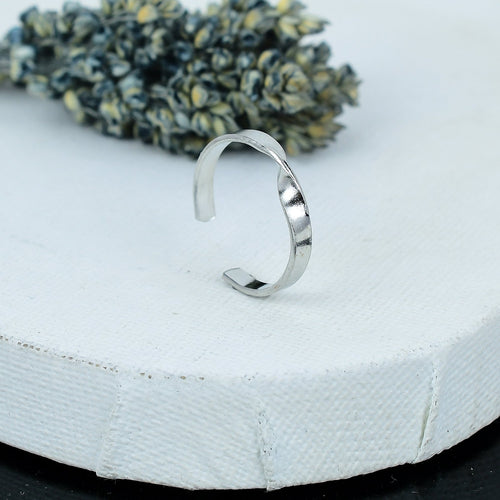 ZAREYA Silver Wave Ring – 925 Silver | Minimal Fluid Adjustable Band