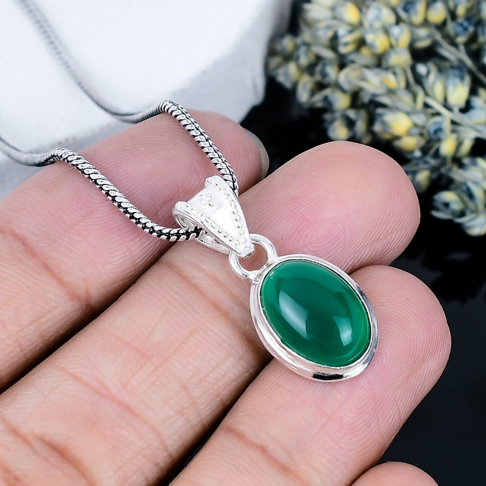 ZAREYA Green Onyx Oval Pendant – 925 Silver | Bold Minimal Charm Necklace: