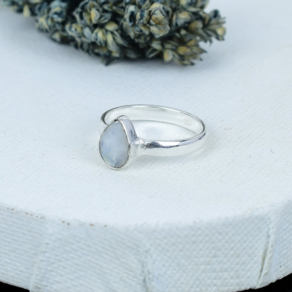 ZAREYA Moonstone Pear Ring – 925 Silver | Teardrop Glow Minimal Ring