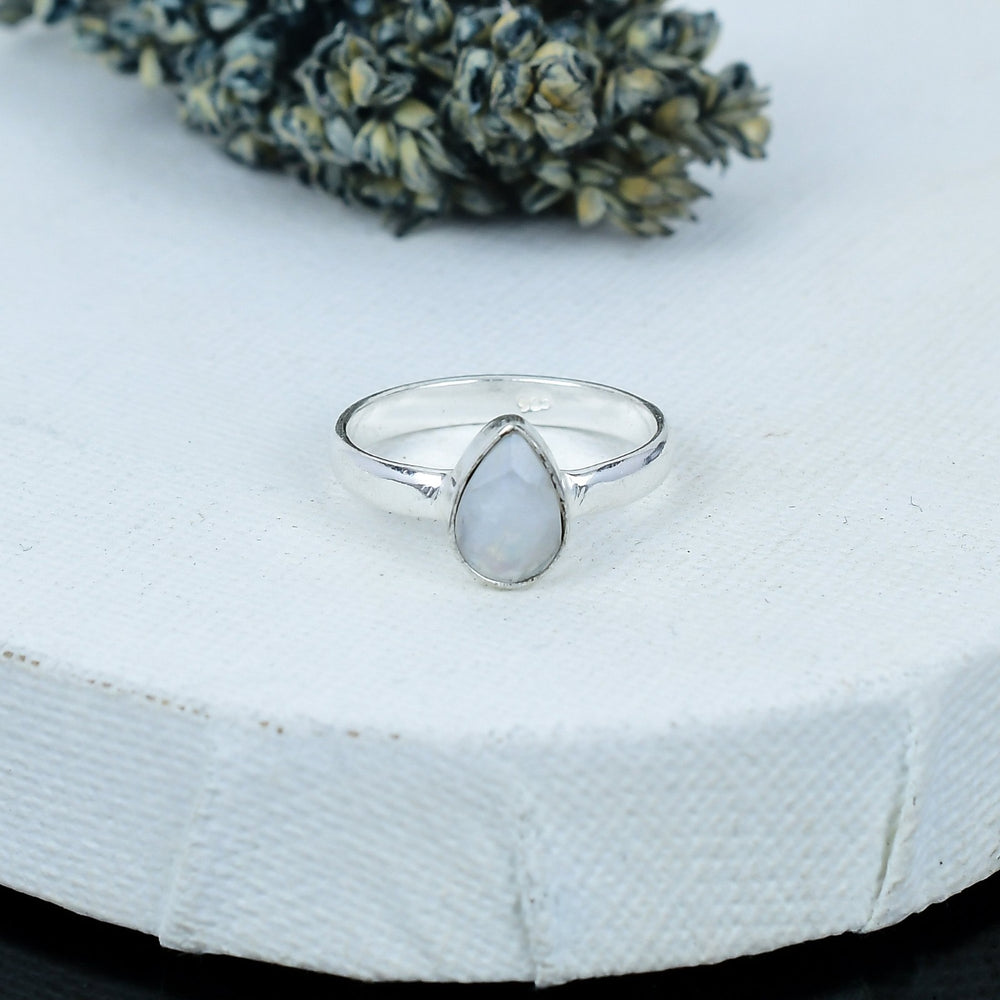 ZAREYA Moonstone Pear Ring – 925 Silver | Teardrop Glow Minimal Ring
