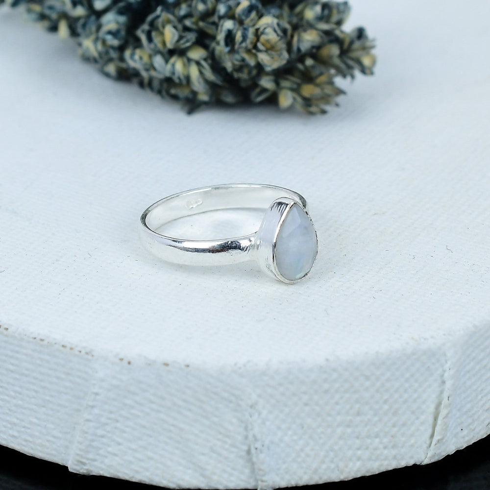 ZAREYA Moonstone Pear Ring – 925 Silver | Teardrop Glow Minimal Ring