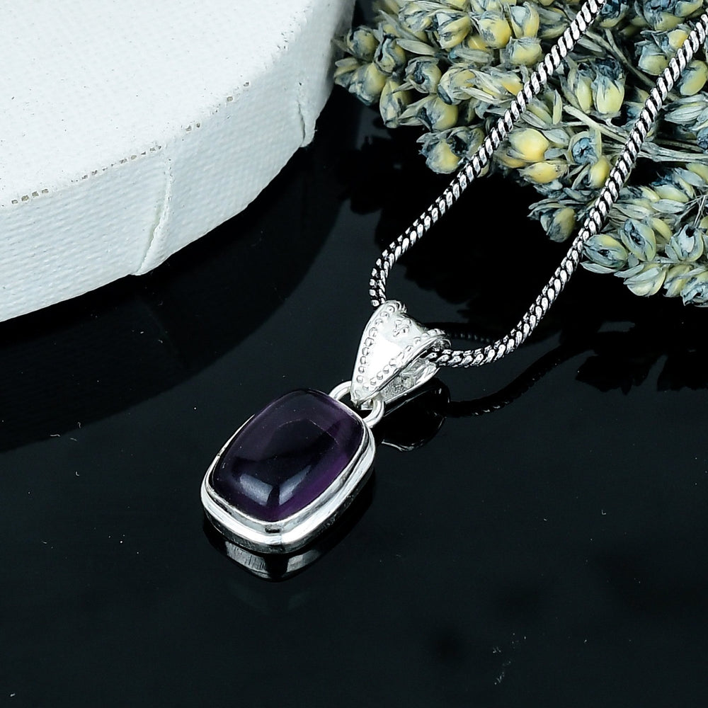 ZAREYA Deep Plum Elegance Pendant – 925 Silver | Classic Royal Charm