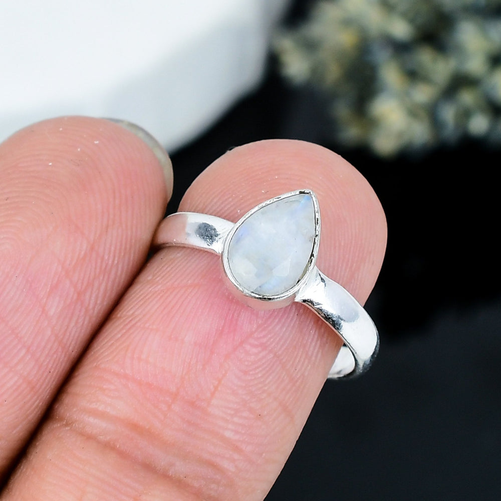 ZAREYA Moonstone Pear Ring – 925 Silver | Teardrop Glow Minimal Ring