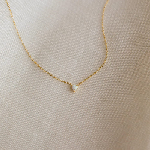 ZAREYA Opal Heart Necklace – 925 Silver | Minimal Love Pendant