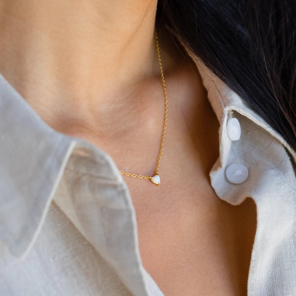 ZAREYA Opal Heart Necklace – 925 Silver | Minimal Love Pendant