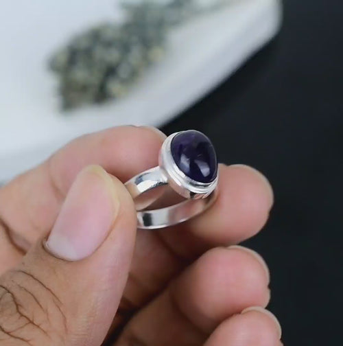 ZAREYA Amethyst Ring – 925 Silver | Oval Deep Purple Calm Energy Stone