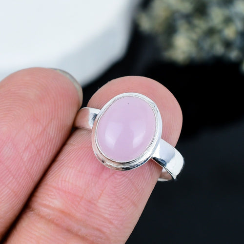 ZAREYA Blush Aura Ring – 925 Silver | Soft Pink Oval Stone