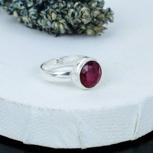 ZAREYA Crimson Aura Ring – 925 Silver | Passion & Power Ruby Ring
