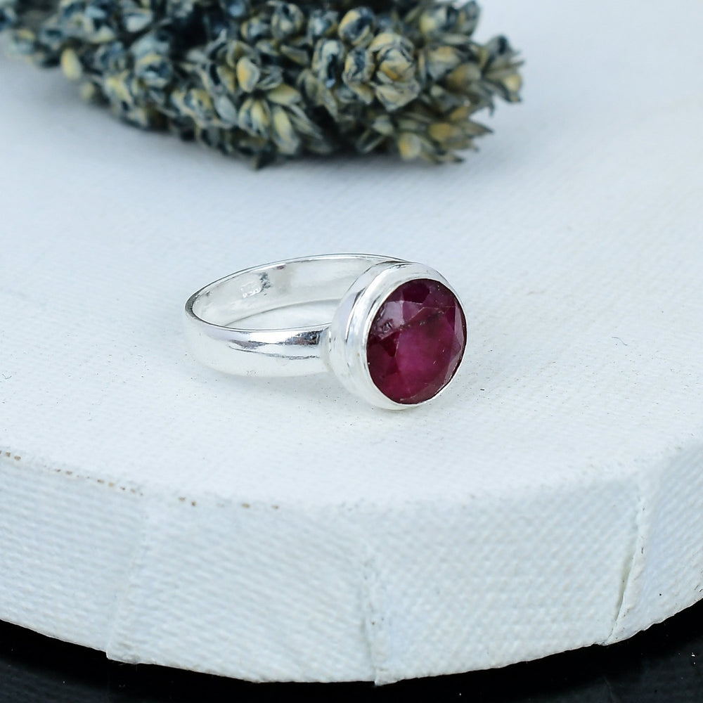ZAREYA Crimson Aura Ring – 925 Silver | Passion & Power Ruby Ring