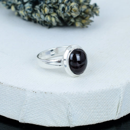 ZAREYA Merlot Muse Ring – 925 Silver | Deep Red Cabochon Elegance