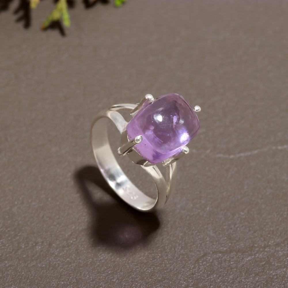 ZAREYA Lavender Glow Ring – 925 Silver with Cushion-Cut Purple Gemstone