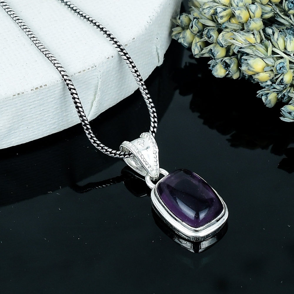 ZAREYA Deep Plum Elegance Pendant – 925 Silver | Classic Royal Charm