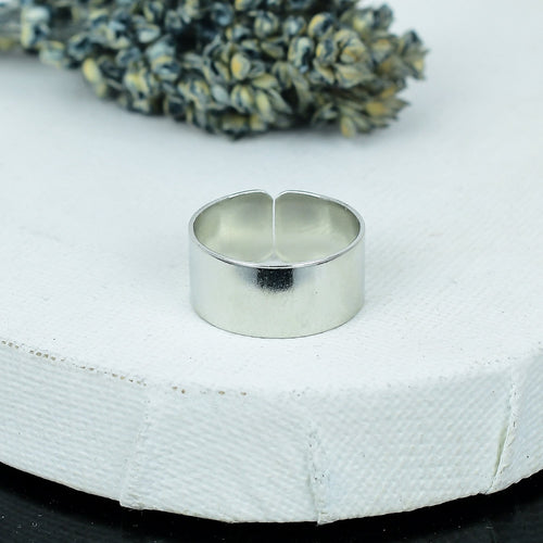 ZAREYA Sleek Band Ring – 925 Silver | Minimal Statement Unisex Ring