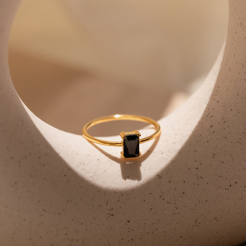 ZAREYA Black Onyx Glow Ring – 925 Silver