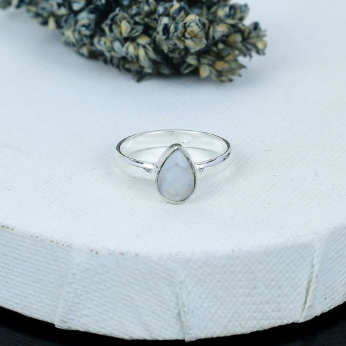 ZAREYA Moonstone Pear Ring – 925 Silver | Teardrop Glow Minimal Ring