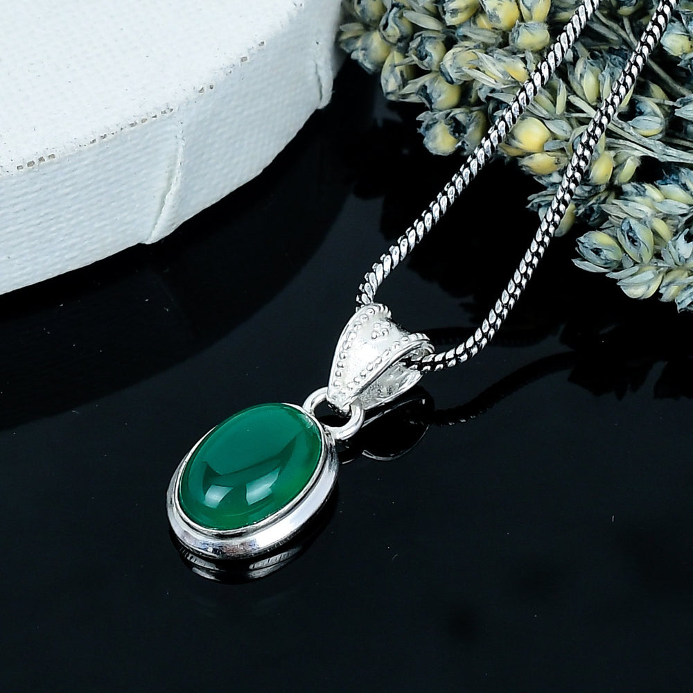 ZAREYA Green Onyx Oval Pendant – 925 Silver | Bold Minimal Charm Necklace: