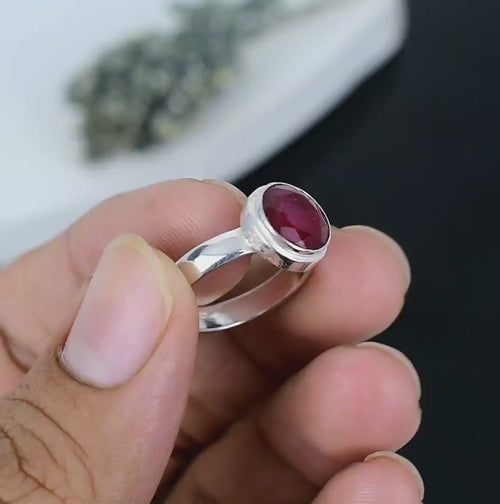 ZAREYA Crimson Aura Ring – 925 Silver | Passion & Power Ruby Ring