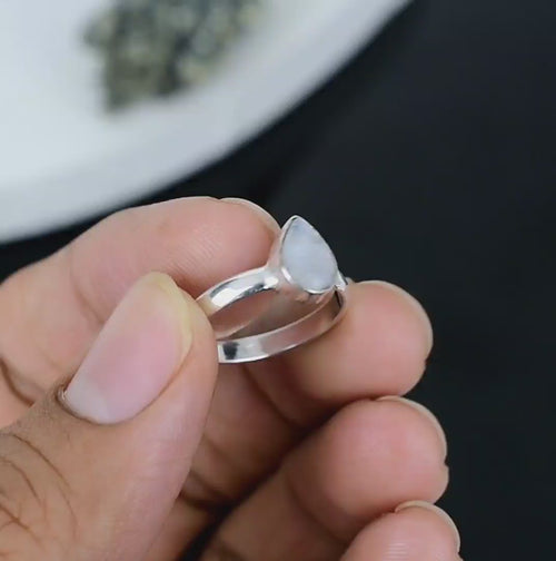 ZAREYA Moonstone Pear Ring – 925 Silver | Teardrop Glow Minimal Ring