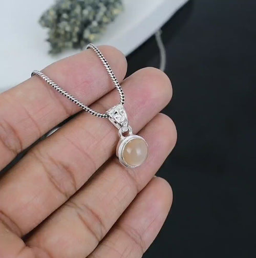 ZAREYA Round Beige Moonstone Pendant – 925 Silver | Everyday Subtle Glow Necklace